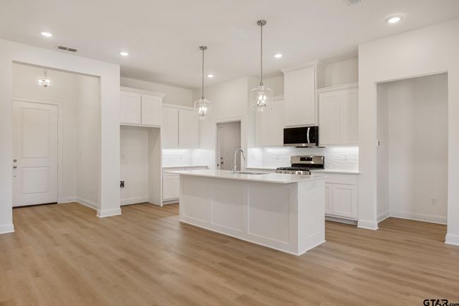 217 August Drive, House other with 4 bedrooms, 2 bathrooms and null parking in Bullard TX | Image 11