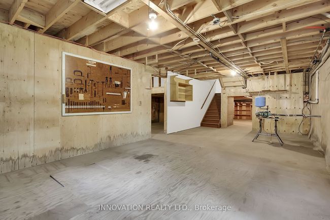 181 Baillie Ave, House other with 3 bedrooms, 3 bathrooms and 8 parking in Woodlawn ON | Image 35