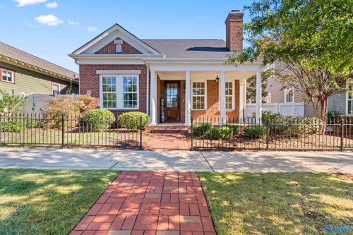 94 Hillcrest Ave Nw, Huntsville, AL, 35806-4140 | Card Image