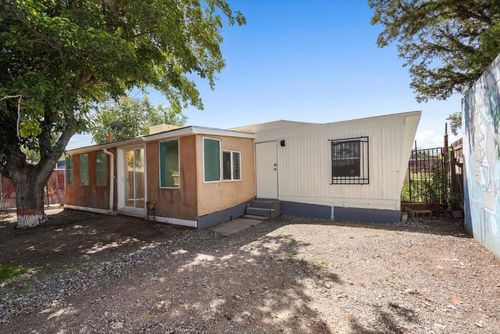 5411 4th St Nw, Albuquerque, NM, 87107-5207 | Card Image