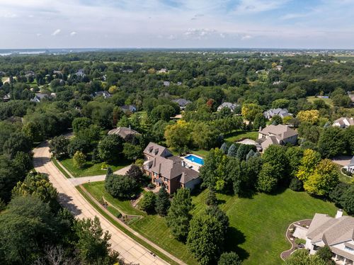 19277 252nd Ave, Bettendorf, IA, 52722-7350 | Card Image