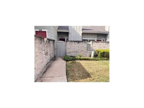 12973 Wirevine Ln, Houston, TX, 77072-2157 | Card Image