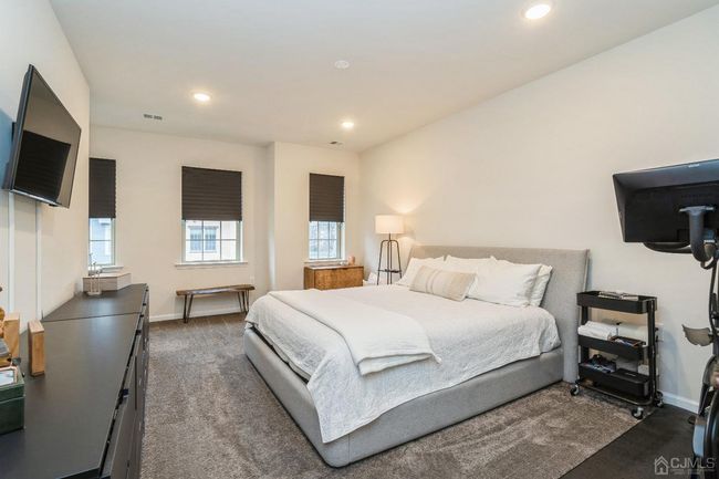 5 Robeson St, Townhouse with 2 bedrooms, 3 bathrooms and null parking in Somerville NJ | Image 17