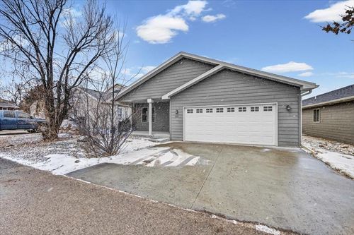 842 Harvard St, Spearfish, SD, 57783-1805 | Card Image