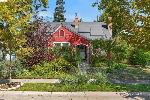 1169 1st Ave, Walnut Grove, CA, 95690-9715 | Card Image