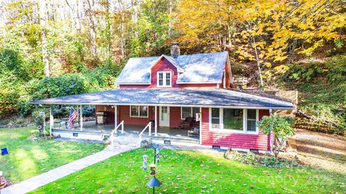 745 Perley Hyatt Rd, Sylva, NC, 28779-7214 | Card Image