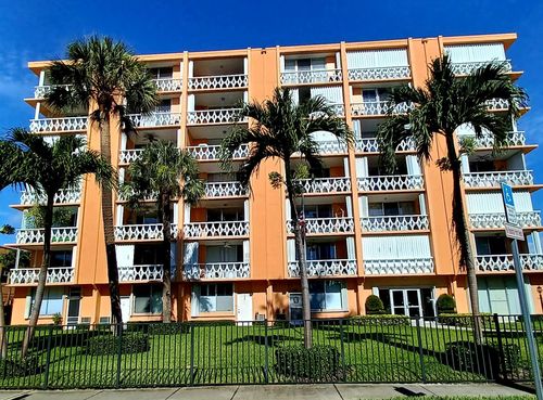 504-15 S Golfview Rd, Lake Worth Beach, FL, 33460-3985 | Card Image