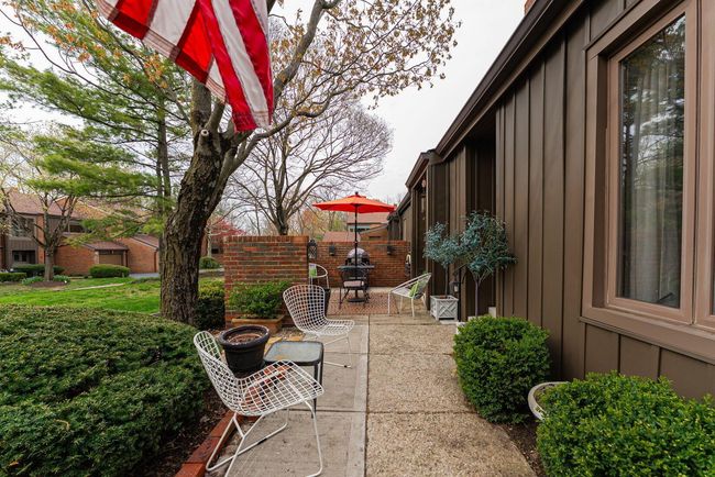 91 Glen Dr, Condo with 2 bedrooms, 2 bathrooms and null parking in Worthington OH | Image 41