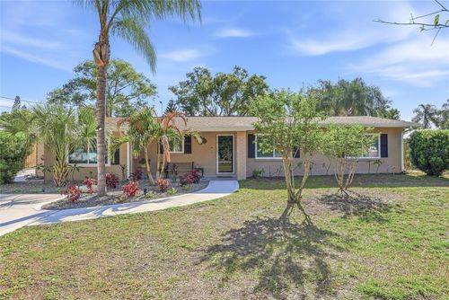 12109 Forest Hills Drive, TAMPA, FL, 33612 | Card Image