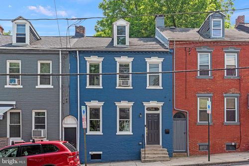 230 W Strawberry St, LANCASTER, PA, 17603-5323 | Card Image