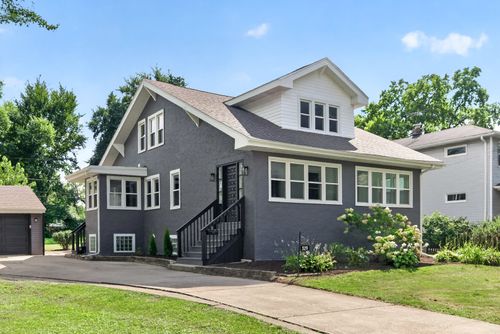 529 E Park Blvd, Villa Park, IL, 60181-2725 | Card Image