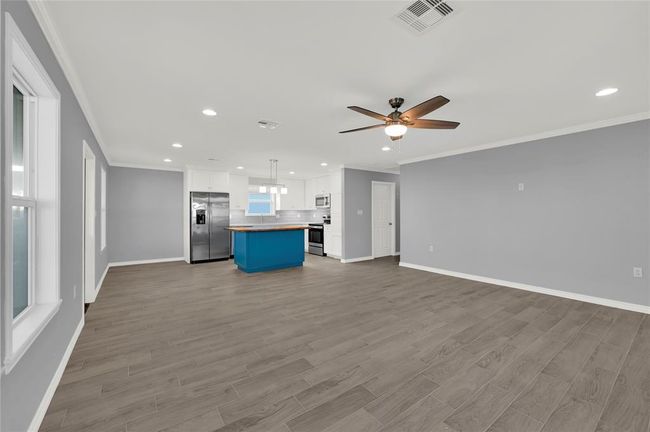 1741 Blue Water Hwy, House other with 2 bedrooms, 2 bathrooms and null parking in Freeport TX | Image 11