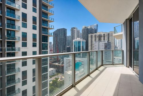 2005-1010 Sw 2nd Ave, Miami, FL, 33130-4062 | Card Image