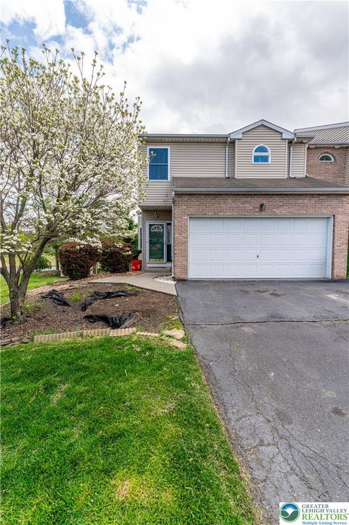 1300 Adams St, Northampton, PA, 18067-8715 | Card Image