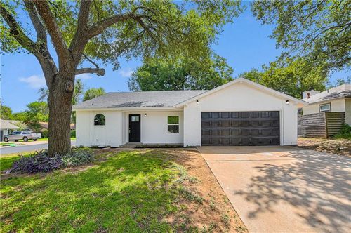 711 Buckingham Pl, Austin, TX, 78745-5558 | Card Image