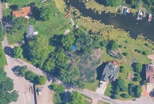 515 Park Ave, Fox Lake, IL, 60020-1919 | Card Image