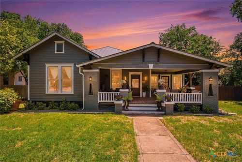 1017 W Hopkins St, San Marcos, TX, 78666-4210 | Card Image