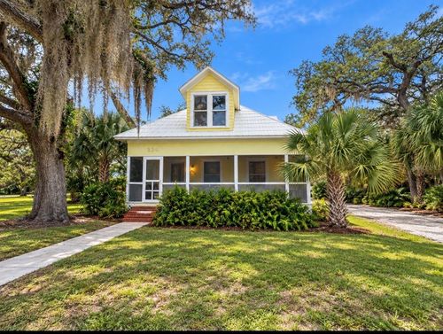 224 Albert St, DUNEDIN, FL, 34698-6902 | Card Image