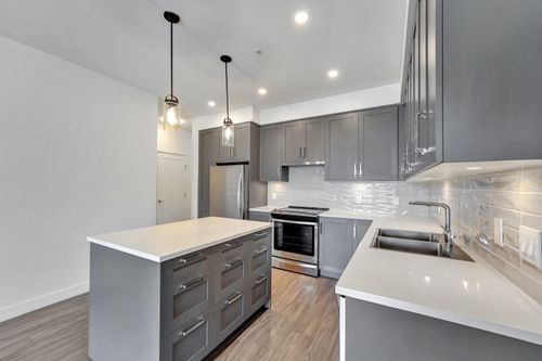 320-18811 72 Ave, Surrey, BC, V4N6W7 | Card Image