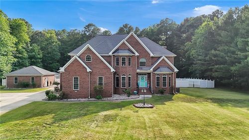 2234 Creekway Dr, Smithfield, VA, 23430-5145 | Card Image