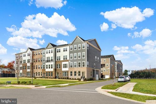 9679 Swallowtail Ln, MANASSAS, VA, 20110 | Card Image