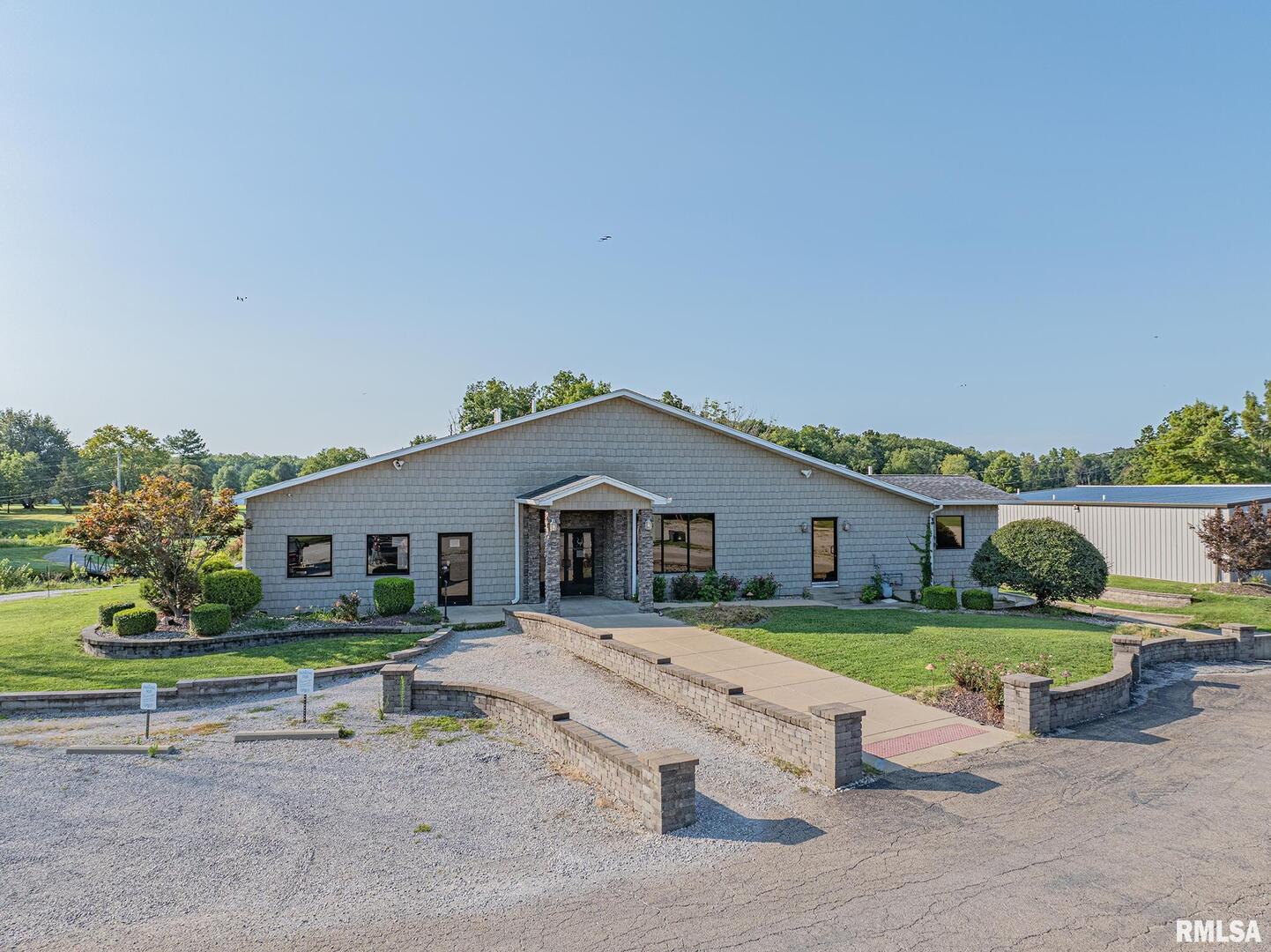 2801 Putter Dr, Centralia, IL