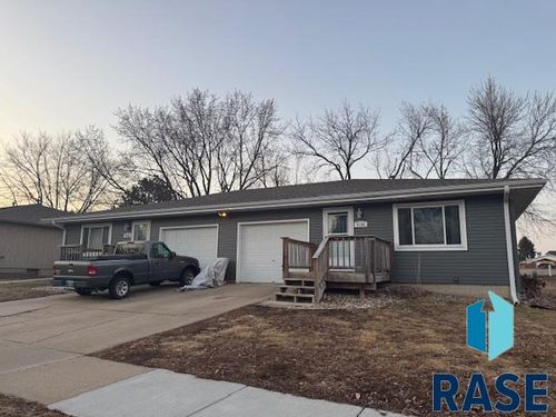 5100 W 47 St Street, Sioux Falls, SD, 57106 | Card Image