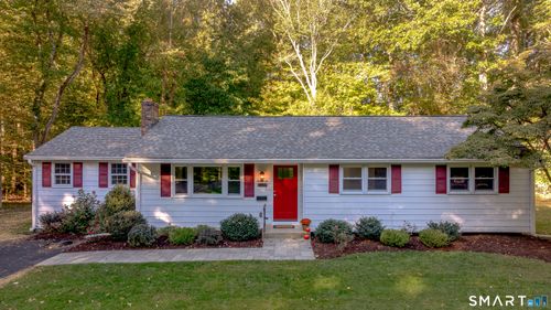 96 Glenwood Dr, Guilford, CT, 06437-2233 | Card Image