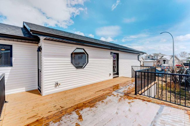 337 Sheep River Place, Home with 4 bedrooms, 2 bathrooms and 2 parking in Okotoks AB | Image 40