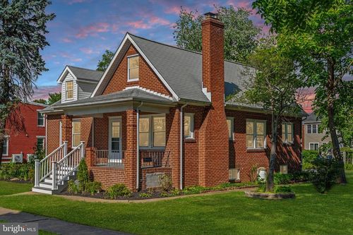 826 Trail Ave, FREDERICK, MD, 21701-4523 | Card Image