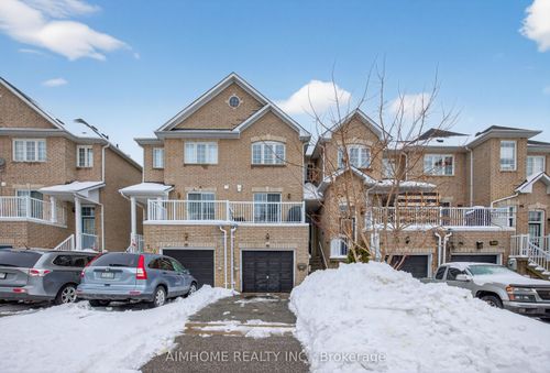 698 Warden Avenue, Scarborough, ON, M1L4W4 | Card Image