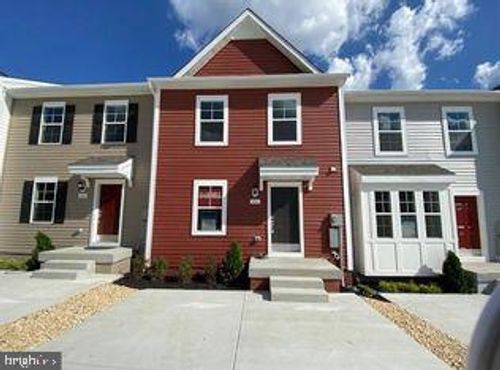 44 Orchard Green Dr, CHARLES TOWN, WV, 25414-2703 | Card Image