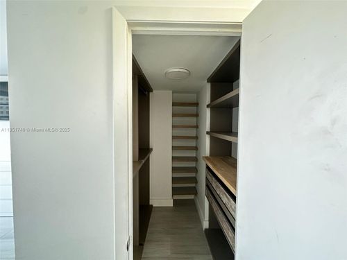 apt-611-2780 Ne 183rd St, Aventura, FL, 33160-2110 | Card Image