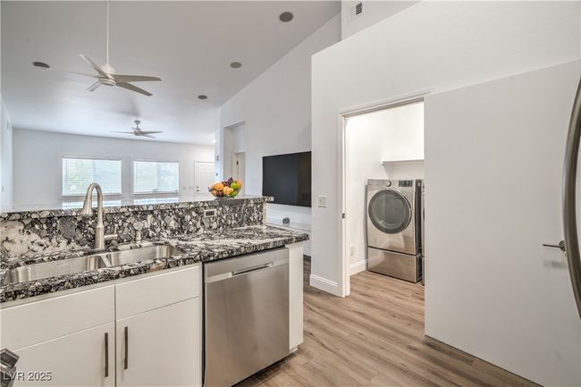 2073 - 7450 S Eastern Ave, Condo with 2 bedrooms, 2 bathrooms and null parking in Las Vegas NV | Image 15