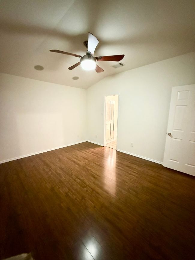 1018 Gentry Dr, House other with 3 bedrooms, 2 bathrooms and 4 parking in Leander TX | Image 7