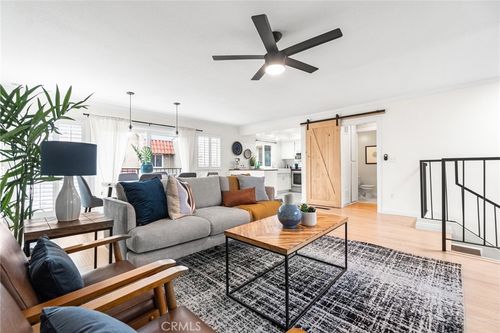 2265 Ohio Ave, Signal Hill, CA, 90755-1040 | Card Image