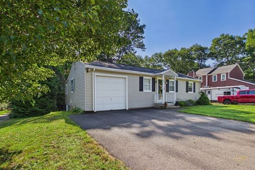 22 County Rd, East Freetown, MA, 02717-1616 | Card Image