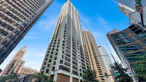 3502-400 Ohio St, Chicago, IL, 60611-4630 | Card Image