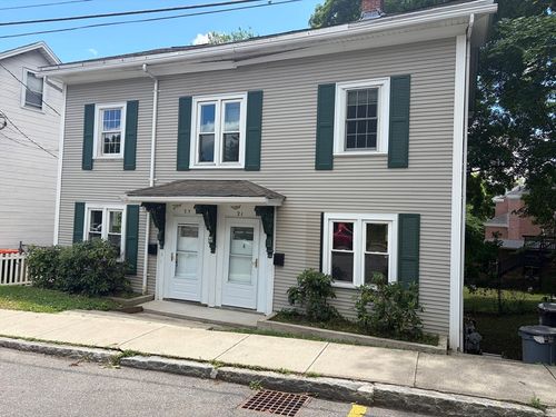 23-21-23 Carew St, South Hadley, MA, 01075-2704 | Card Image