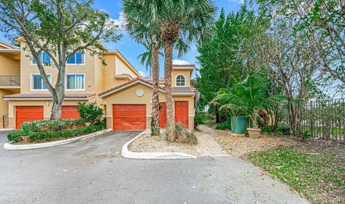 206-900 Scotia Dr, Hypoluxo, FL, 33462-7028 | Card Image