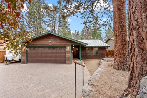 1817 Sw Knoll Avenue, Bend, OR, 97702 | Card Image