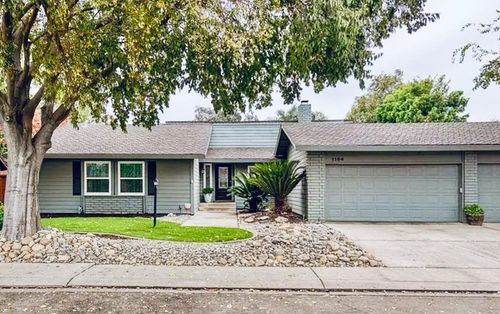 1104 Pyrite Way, Modesto, CA, 95355-4114 | Card Image
