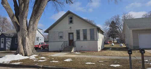 880 Pine St, Wabasso, MN, 56293-1602 | Card Image