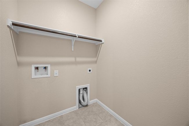 14125 Fallsprings Way, House other with 3 bedrooms, 2 bathrooms and 4 parking in Manor TX | Image 18