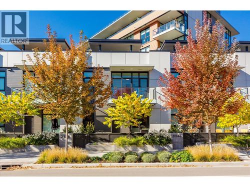 3348 Richter St, Kelowna, BC, V1W0G4 | Card Image
