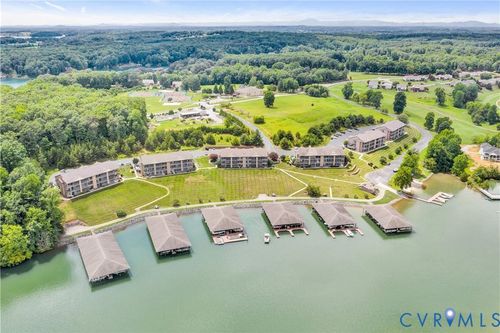 1103 Mariners Way, Huddleston, VA, 24104-3593 | Card Image