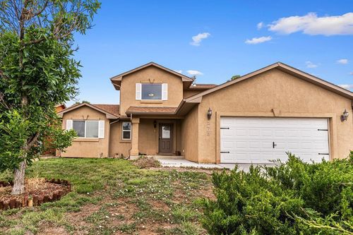 2403 Meadowlark Ln, Pueblo, CO, 81008-2174 | Card Image