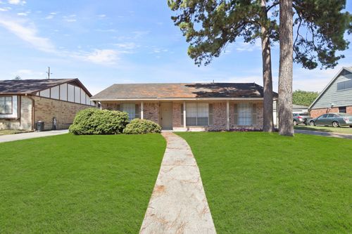2035 Lexington Woods Dr, Spring, TX, 77373-3107 | Card Image