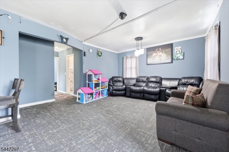Residential Lease in Englewood City 5