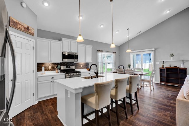 2006 Monticlair Ln, House other with 3 bedrooms, 2 bathrooms and null parking in Columbus IN | Image 11